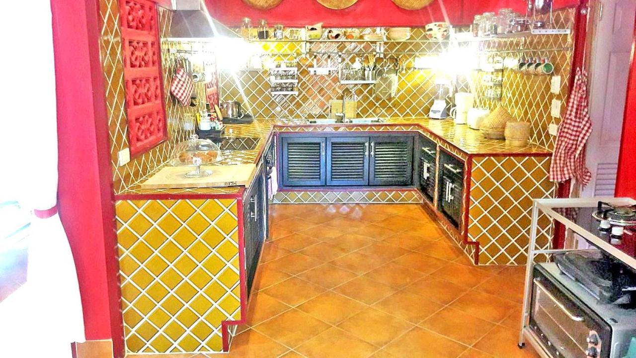 Amazing Tropical Family Thai Style Villa All Costs Included Pattaya Esterno foto